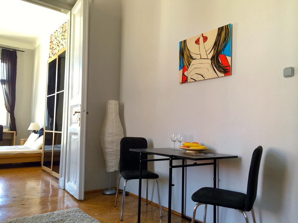 Budget Apartment By Hi5 - Oktober 6 Str 4 Budapest Exterior photo