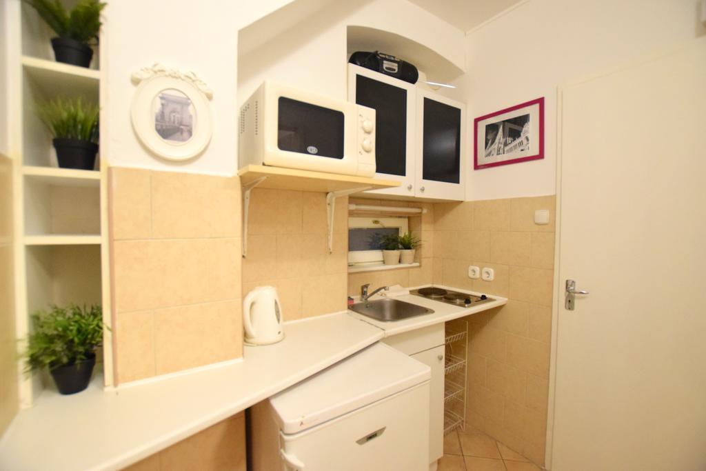 Budget Apartment By Hi5 - Oktober 6 Str 4 Budapest Exterior photo