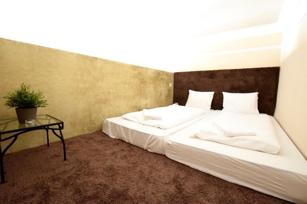 Budget Apartment By Hi5 - Oktober 6 Str 4 Budapest Exterior photo